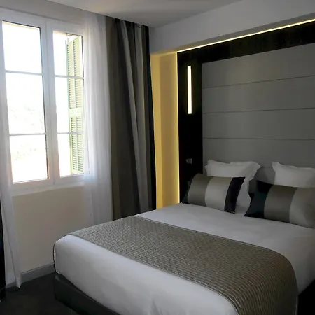 فندق Le Saint Paul 3*
