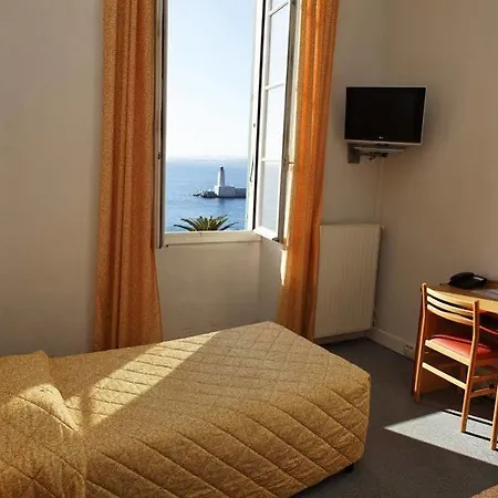 فندق Le Saint Paul 3*